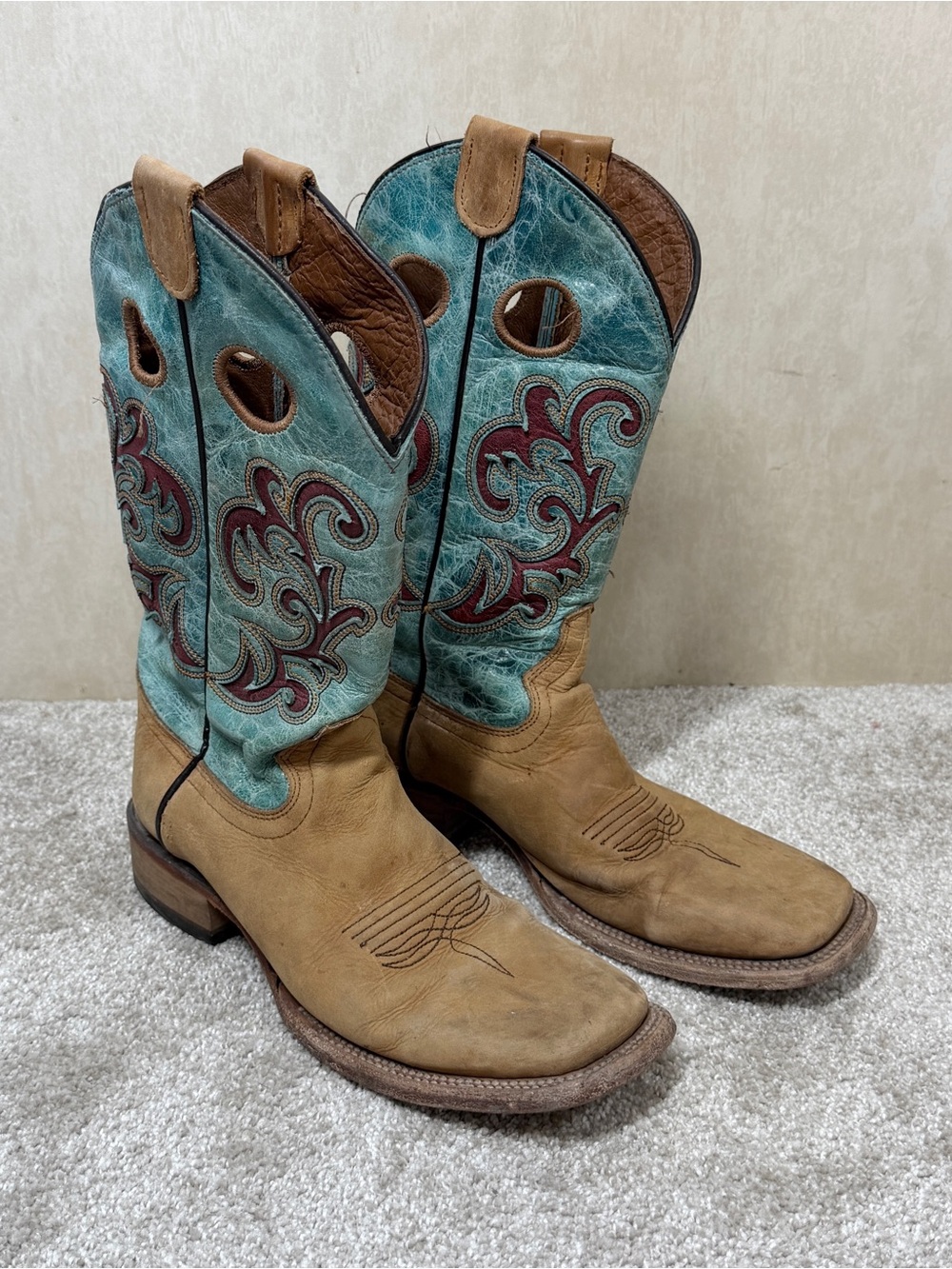 Circle G Women’s Honey & Turquoise Inlay Embroidery Square Toe Boots 6.5M